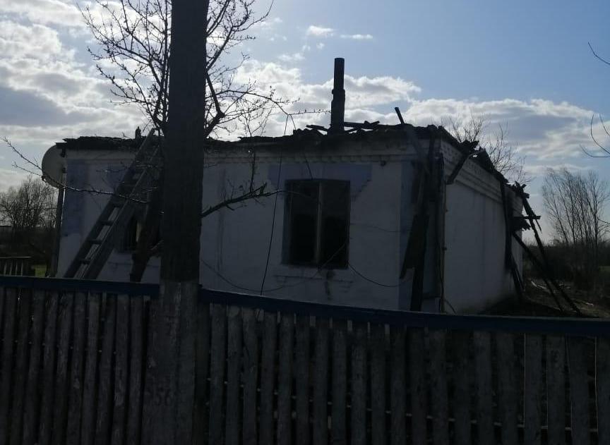 "Мать ушла в магазин, растопив печь". Полиция – о пожаре под Киевом