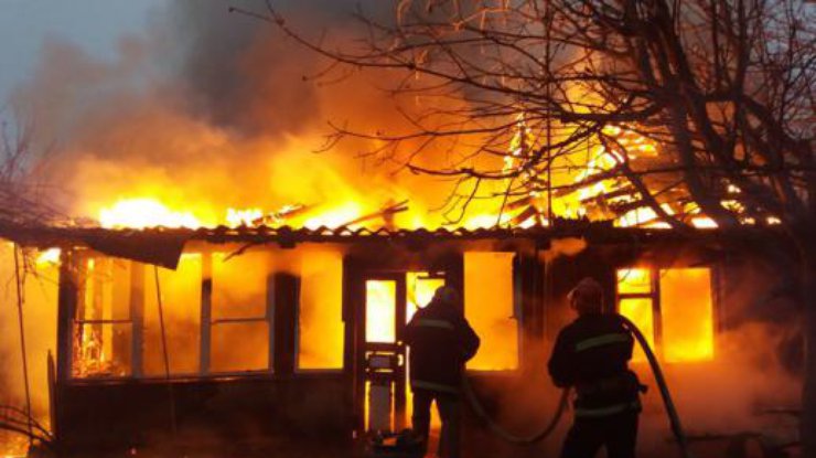 В селе под Киевом сгорел человек