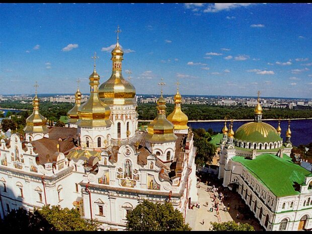 Киево-Печерскую лавру предлагают отобрать у УПЦ