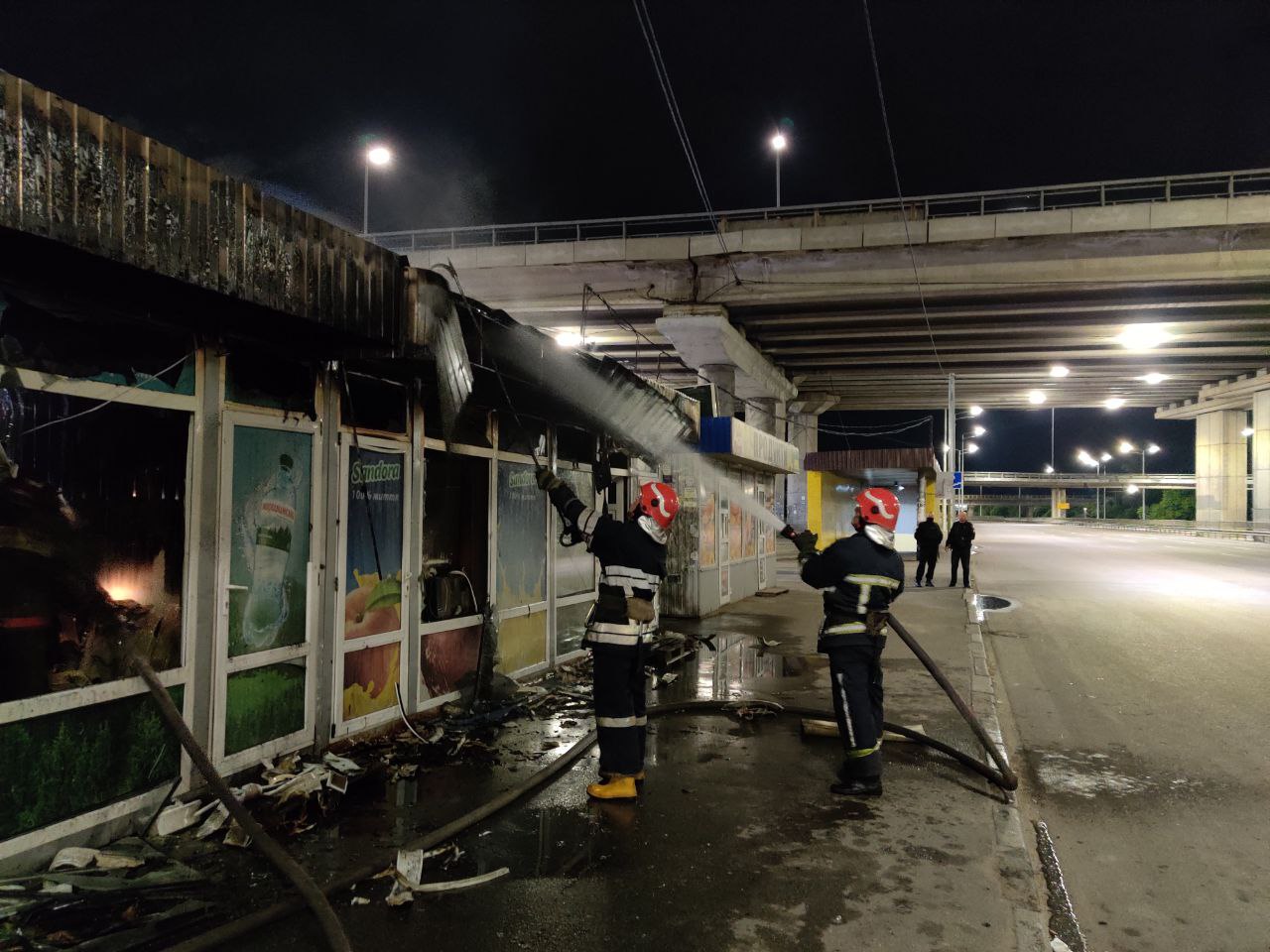 Ночью в Киеве сгорели МАФы