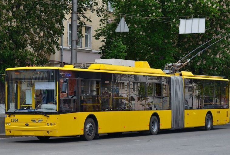 По Киеву запустят дополнительные маршруты транспорта
