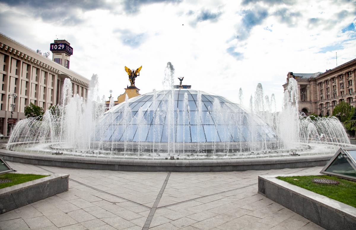 В Киеве включат фонтаны