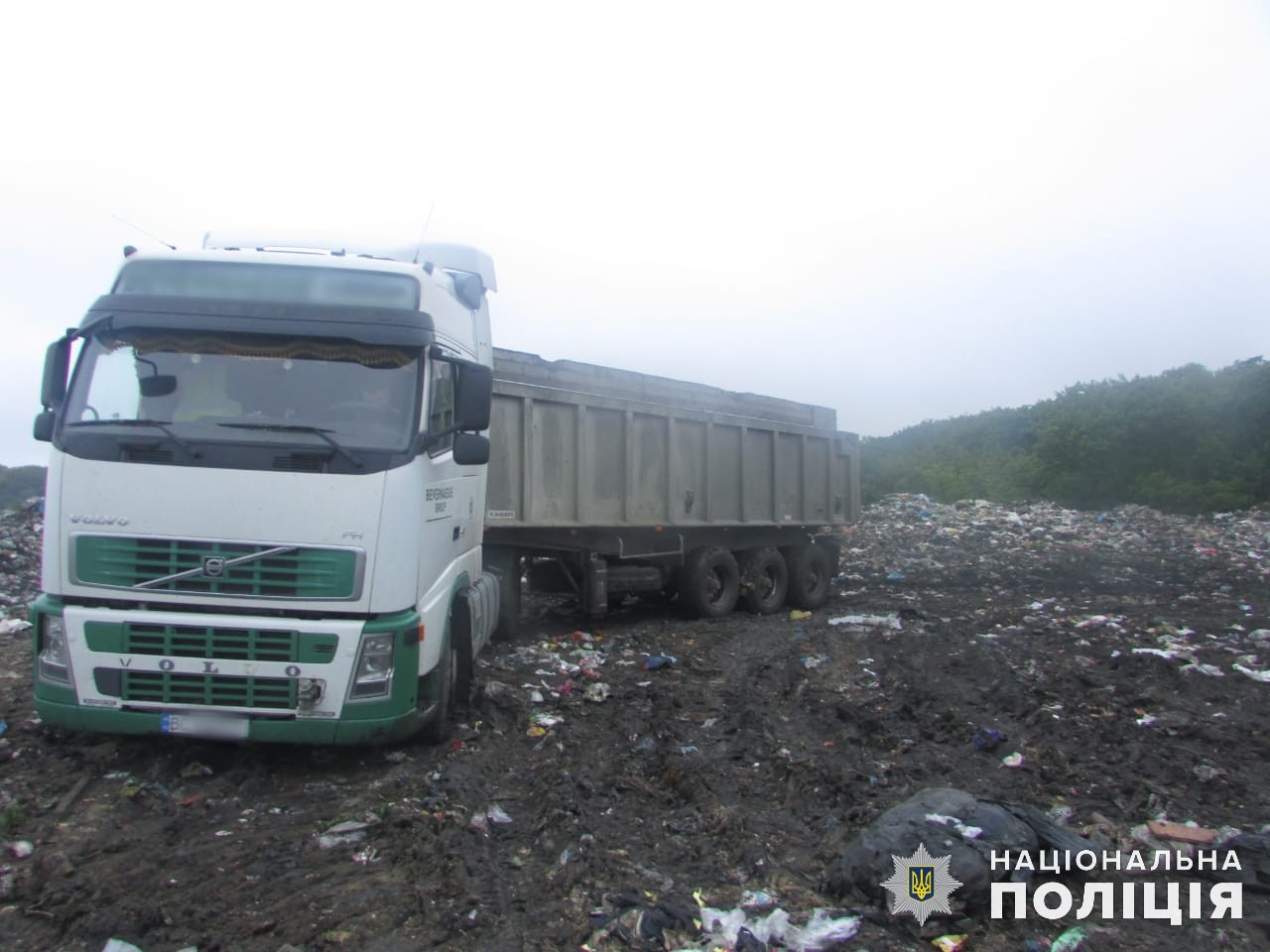На Киевщину привезли мусор со Львова