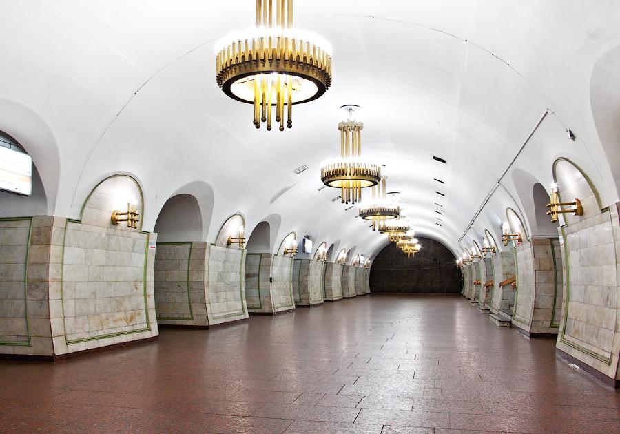 В центре Киева экстренно закрыли метро