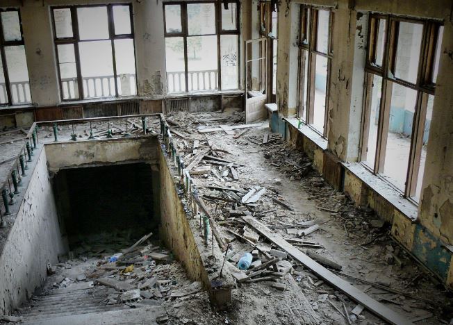 В Днепровском районе посчитают заброшенные школы и больницы