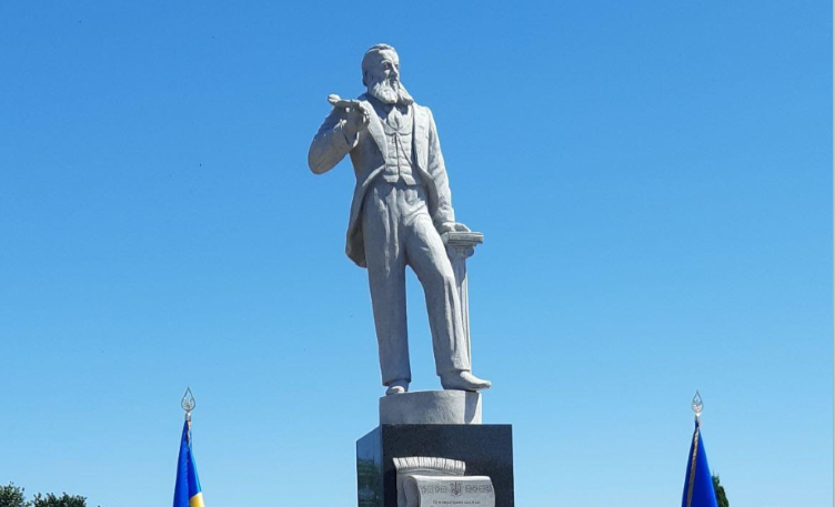 В Борисполе установлен уникальный памятник