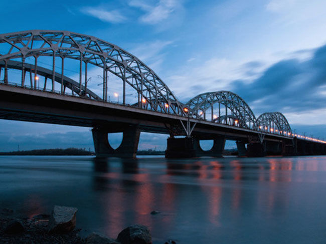 Возле Дарницкого моста нашли труп