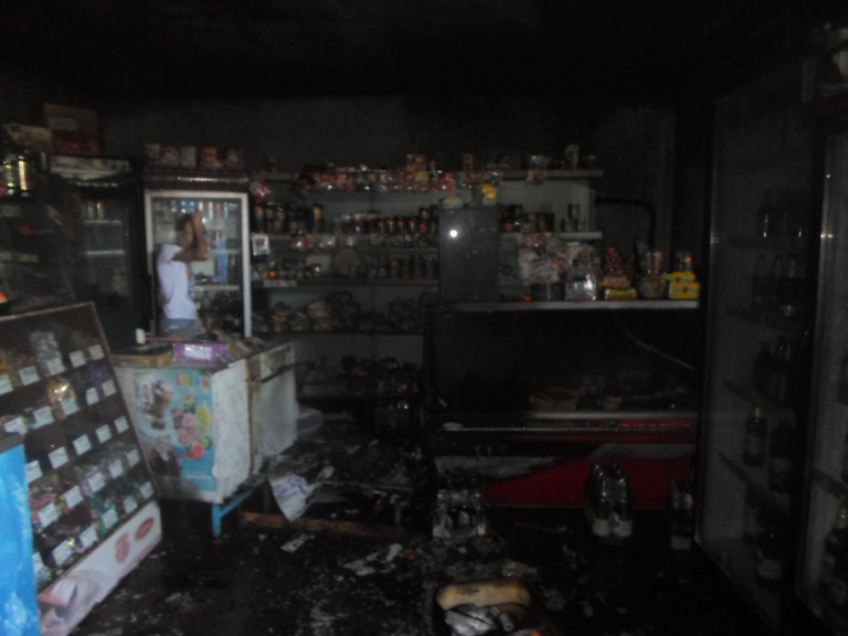 Ночью в Росаве сгорел магазин