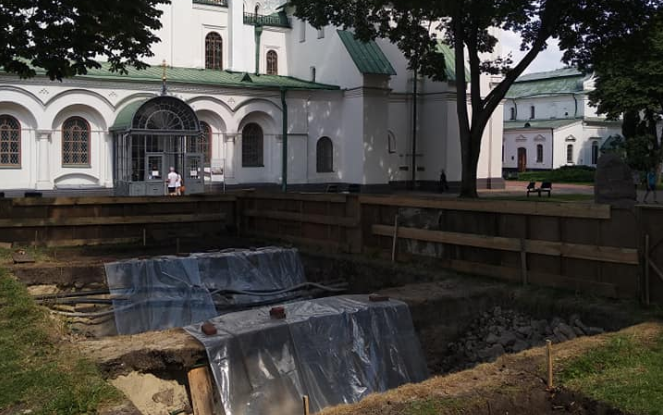 В центре Киева ведутся раскопки