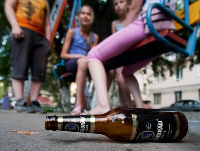 В Киеве школьница напилась до потери сознания