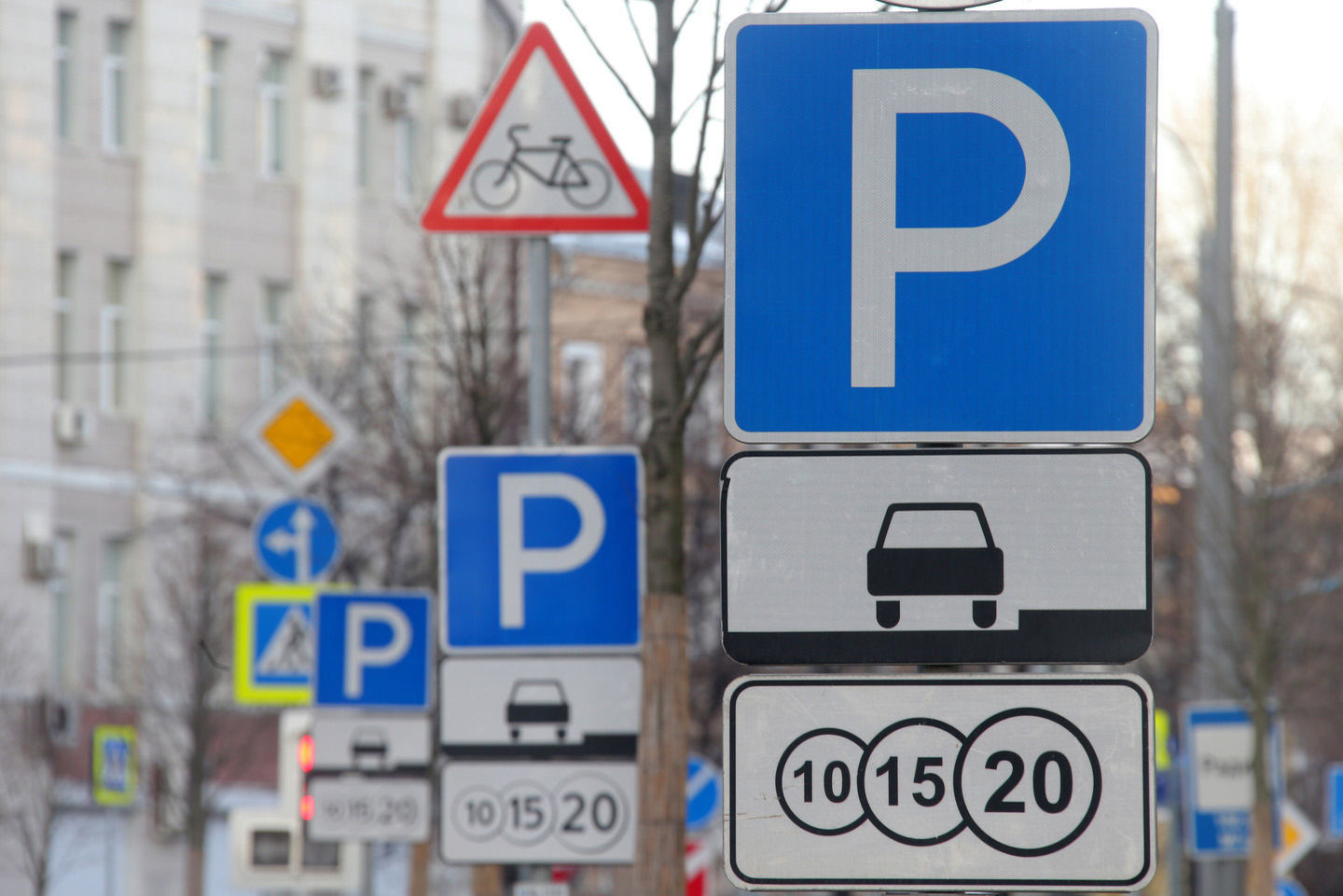 В Киеве появится новая бесплатная парковка в необычно месте