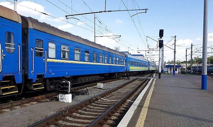Восстанавливается движение поезда из Киева в Рахов