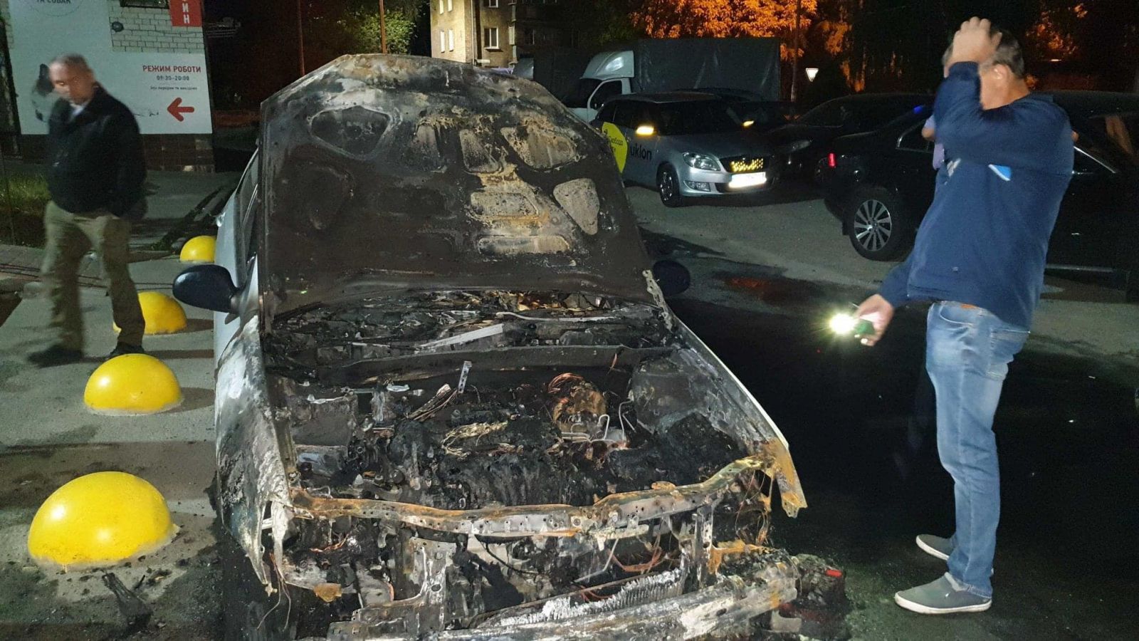 В Броварах сожгли автомобиль журналистов