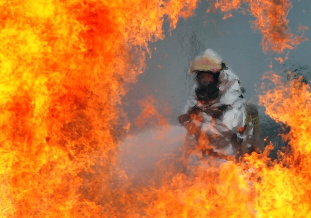 В Киеве при пожаре едва не сгорели два человека