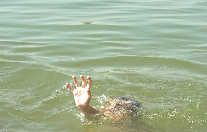 В канале на Троещине утонул ребенок