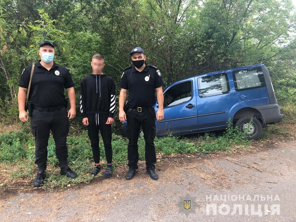Под Киевом несовершеннолетний угнал автомобиль