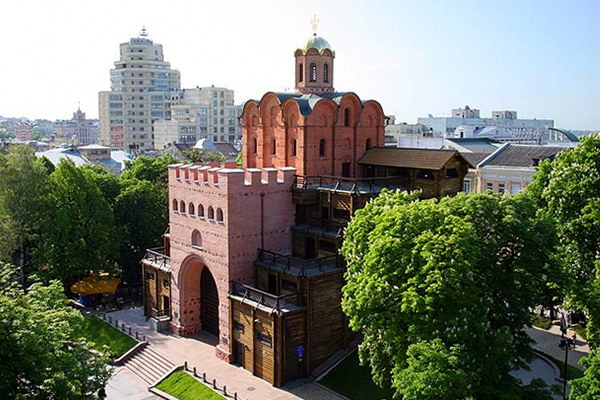 В Киеве определили самые популярные места для свиданий