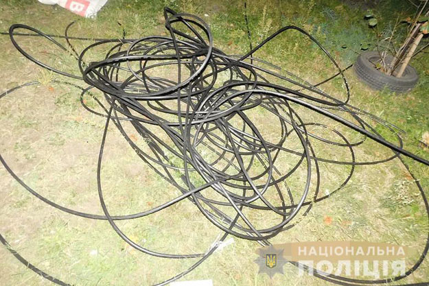 Киевлянин украл около ста метров кабеля