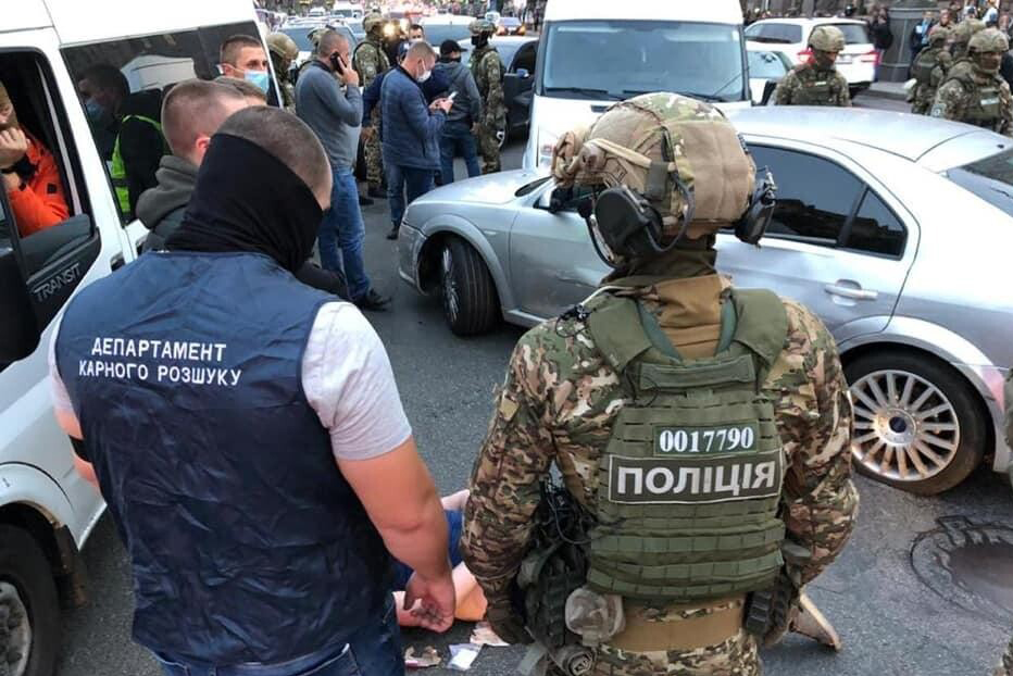 Появилось видео погони за бандой иностранцев в Киеве