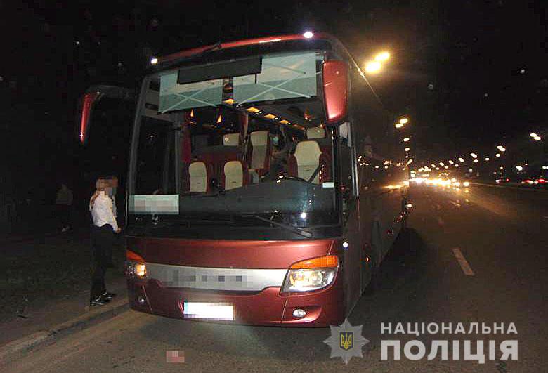 В автобусе Киев-Харьков ножом ранили пассажира