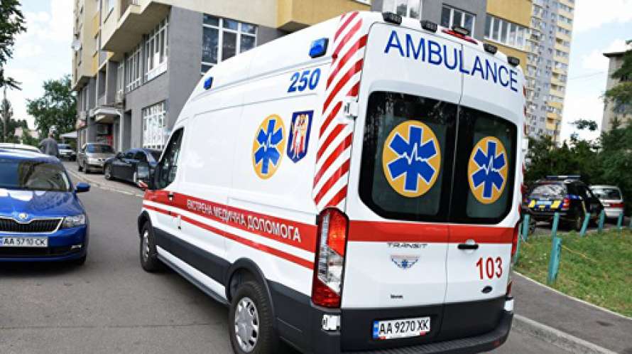 Киевские врачи скорой помощи зафиксировали сорок летальных случаев