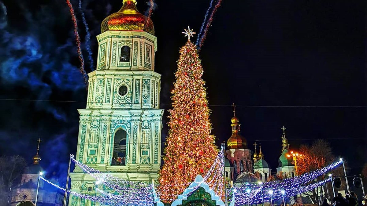 В Киеве установят искусственную елку