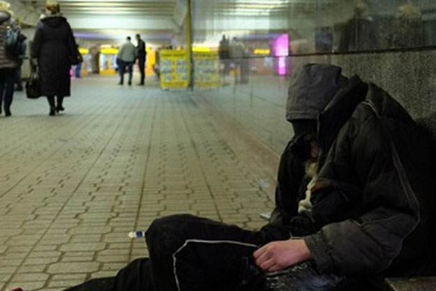 В центре Киева в переходах поселились бездомные (видео)