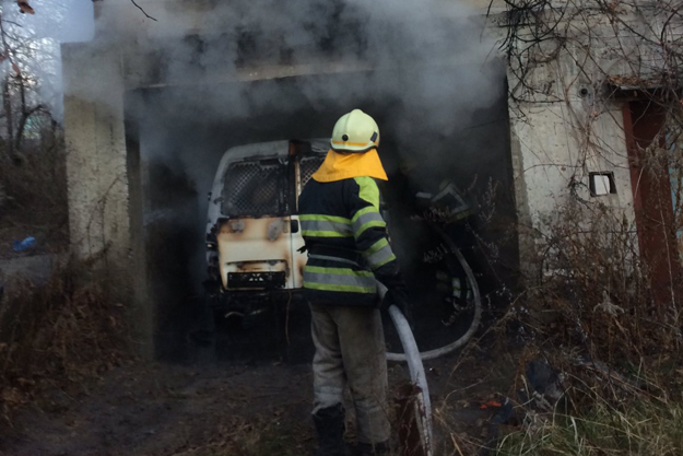 В Фастове сгорел автомобиль