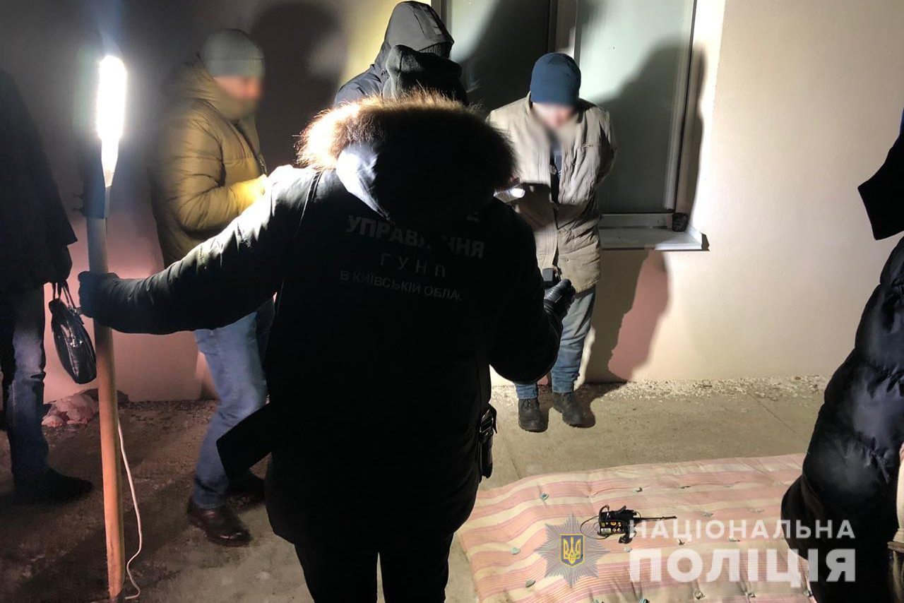 Под Киевом вооруженная банда вступила в бой с полицией