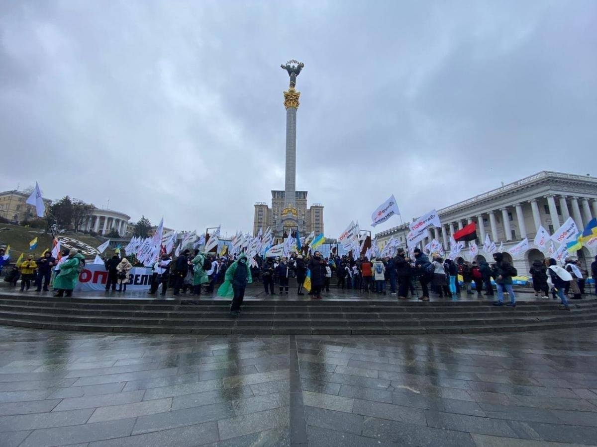 На Майдане снова митингуют предприниматели