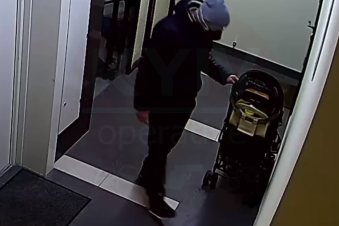 Киевская домушница попала в камеру наблюдения