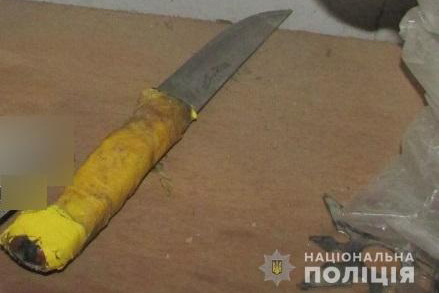 Под Киевом женщина ударила ножом собутыльника