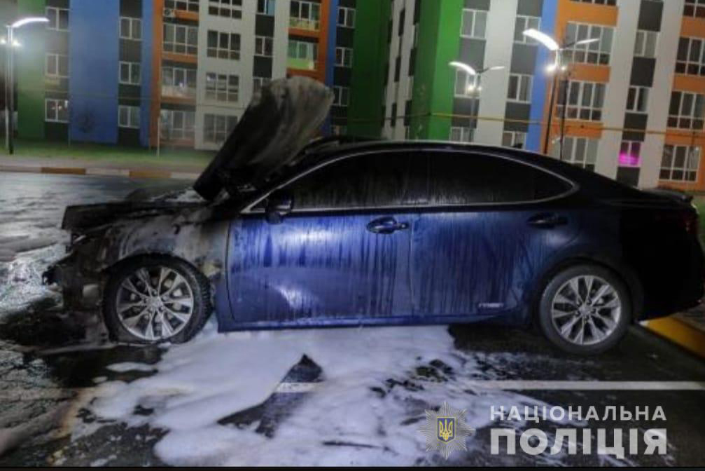 Жителю Ирпеня сожгли автомобиль (видео)