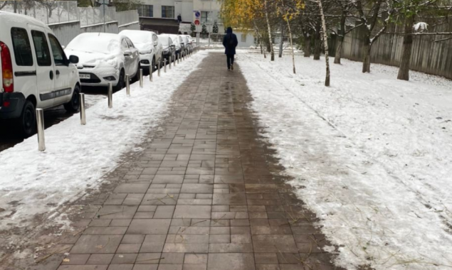 В Киеве создали теплый тротуар