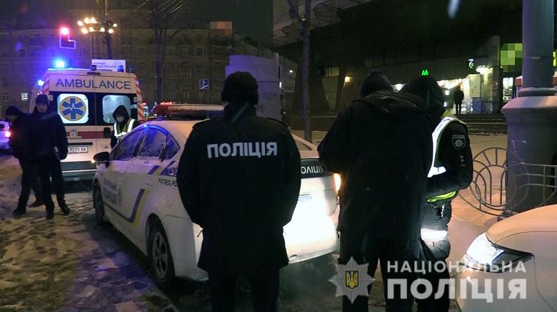 В центре Киева избили человека. Мужчина скончался в карете скорой помощи