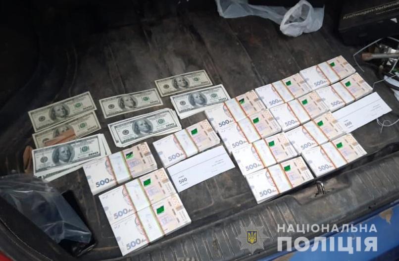 В Киевской области чиновники получили от застройщиков взятку в размере 1,5 миллиона гривен