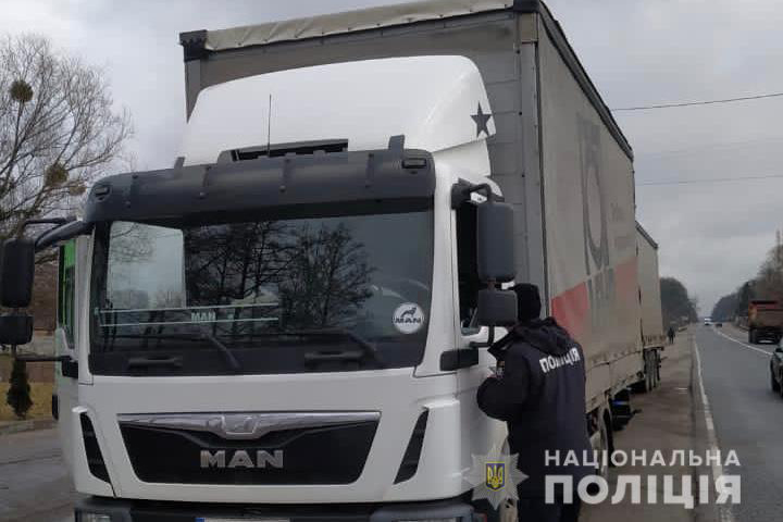 В Киевской области автоворы похитили из грузовика 86 тысяч гривен