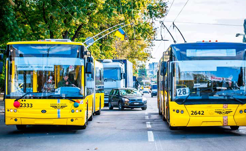 В киевской мэрии сообщили, сколько единиц общественного транспорта работает ан улицах города