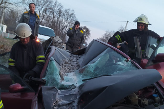 В Киевской области произошло смертельное ДТП. Погиб водитель легковушки