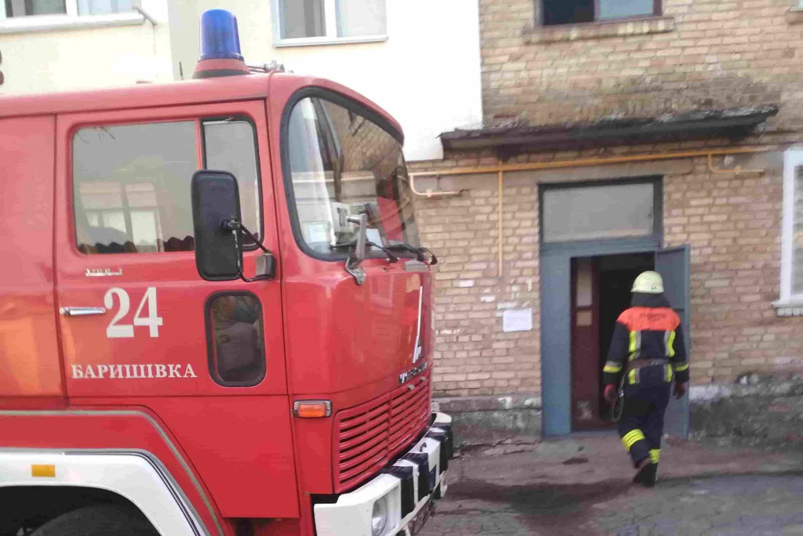 Во время пожара в Киевской области погиб человек