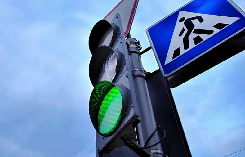Киевские власти планируют установить 300 светофоров