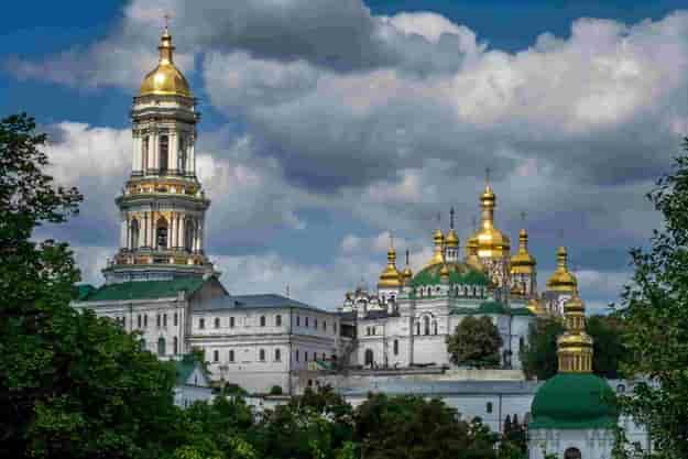 В Киеве весь день – прохладно и облачно. Почитается память святителя Епифания