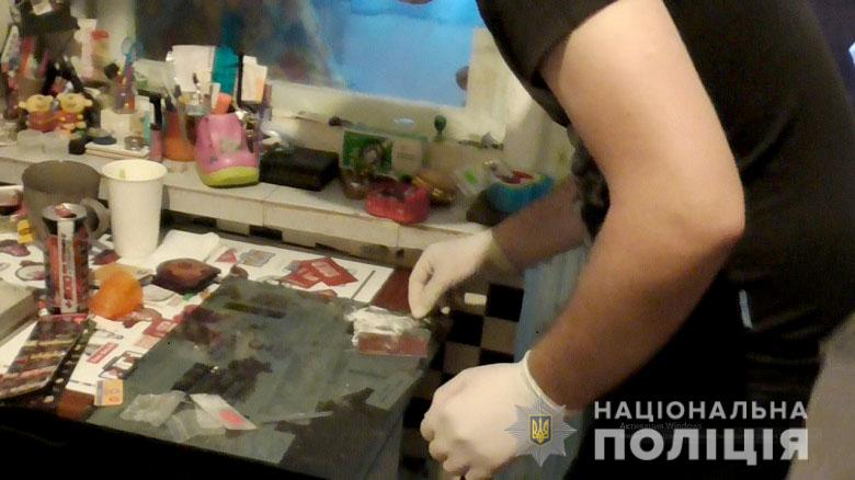 На Троещине в Киеве разоблачили два наркопритона