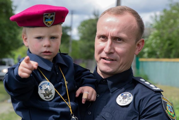 В Киевской области спасенного ребенка приняли в полицию