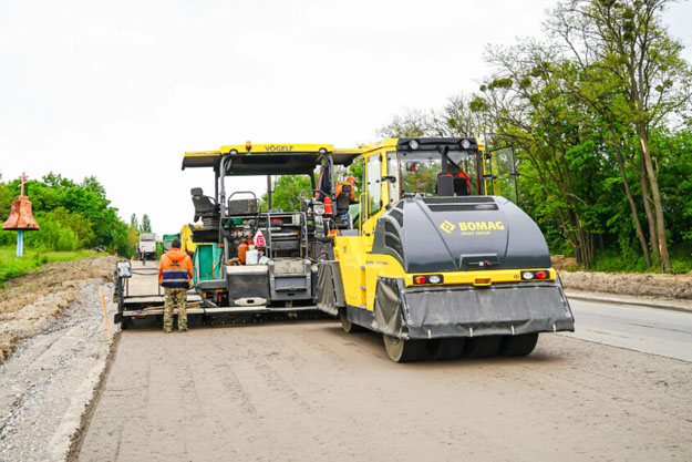 В Киевской области до конца года отремонтируют 77 километров дорог