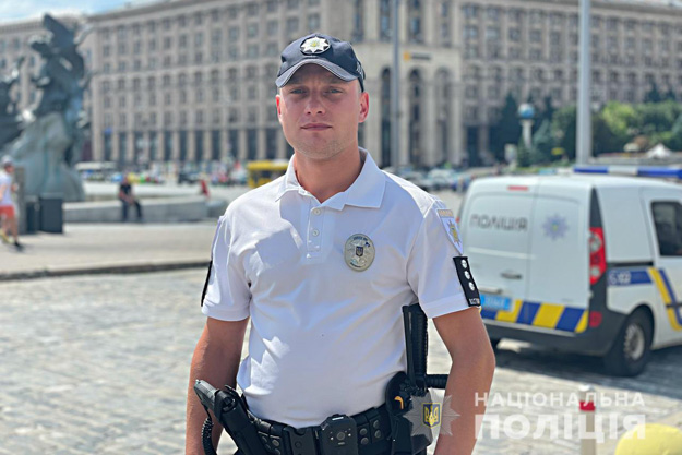 Круглосуточно на посту. Киевский полицейский по дороге с работы домой задержал воровку