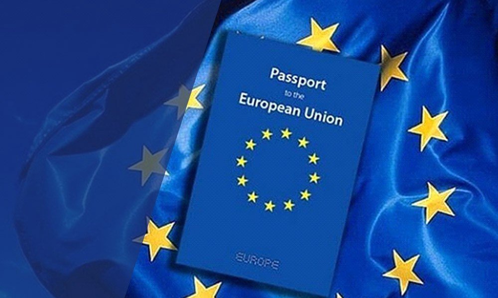 В Киевской области члены преступной группировки подделывали и продавали паспорта стран Европейского Союза. Сколько стоил фальшивый паспорт