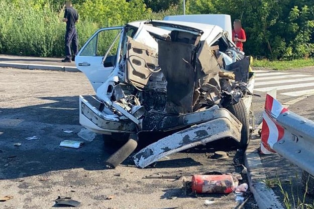 Киевляне погибли в ДТП на трассе Бышев-Макаров