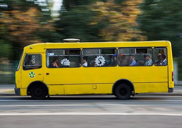 В Киевской области снизили плату на проезд в пригородных автобусах после повышения