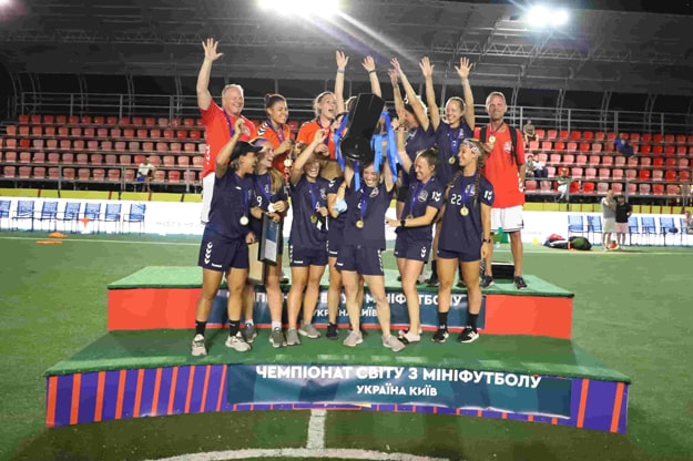 В Киеве завершился чемпионат мира по мини-футболу среди женщин